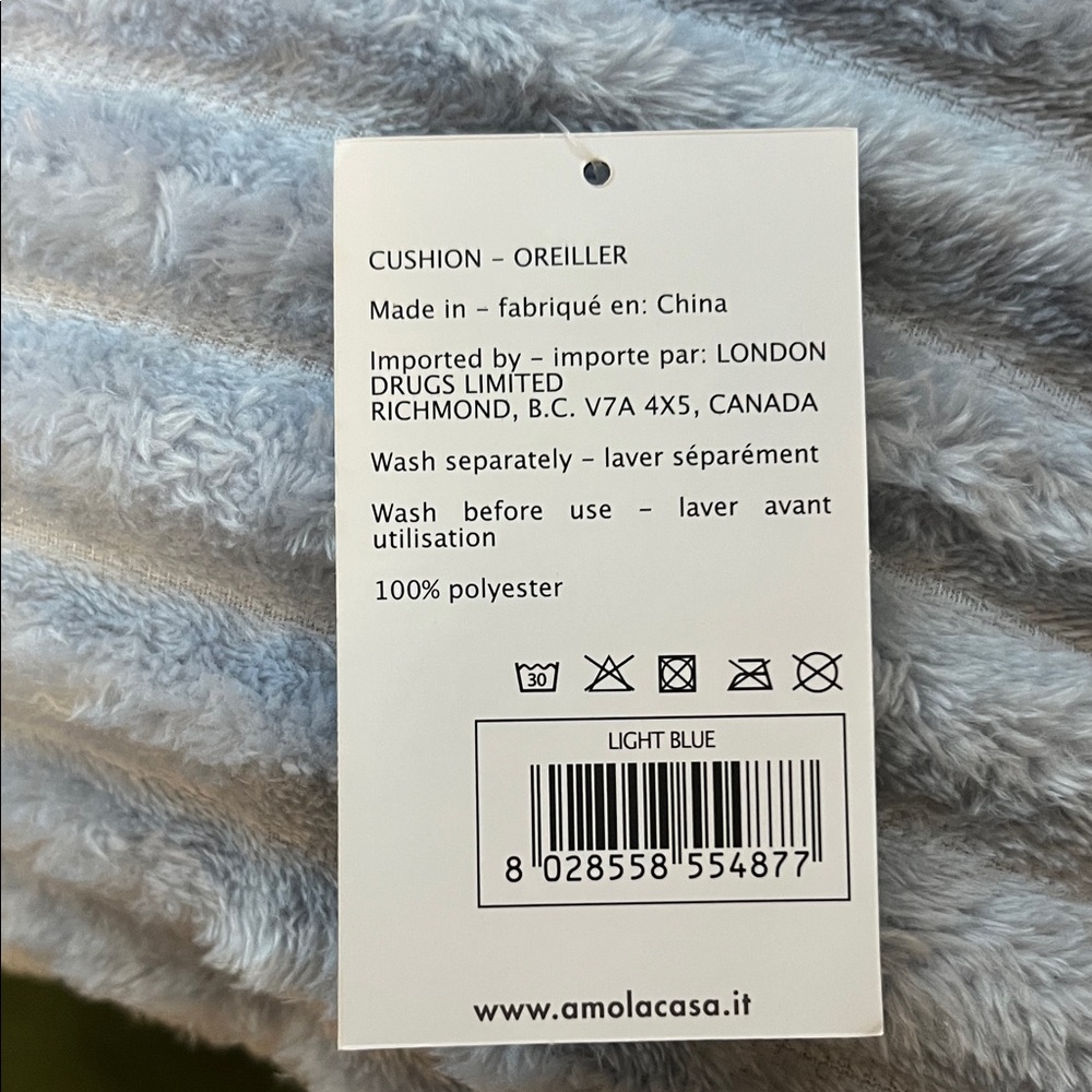 NWT Light Blue Throw and Cushion Set - Picture 8 of 10